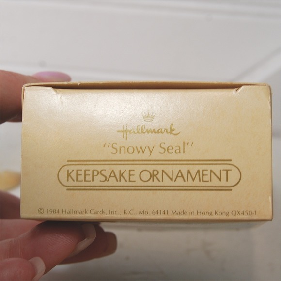 Hallmark 1984 Seal Ornament Christmas Holiday decor Vintage 80s "Snowy Seal" - Picture 7 of 8